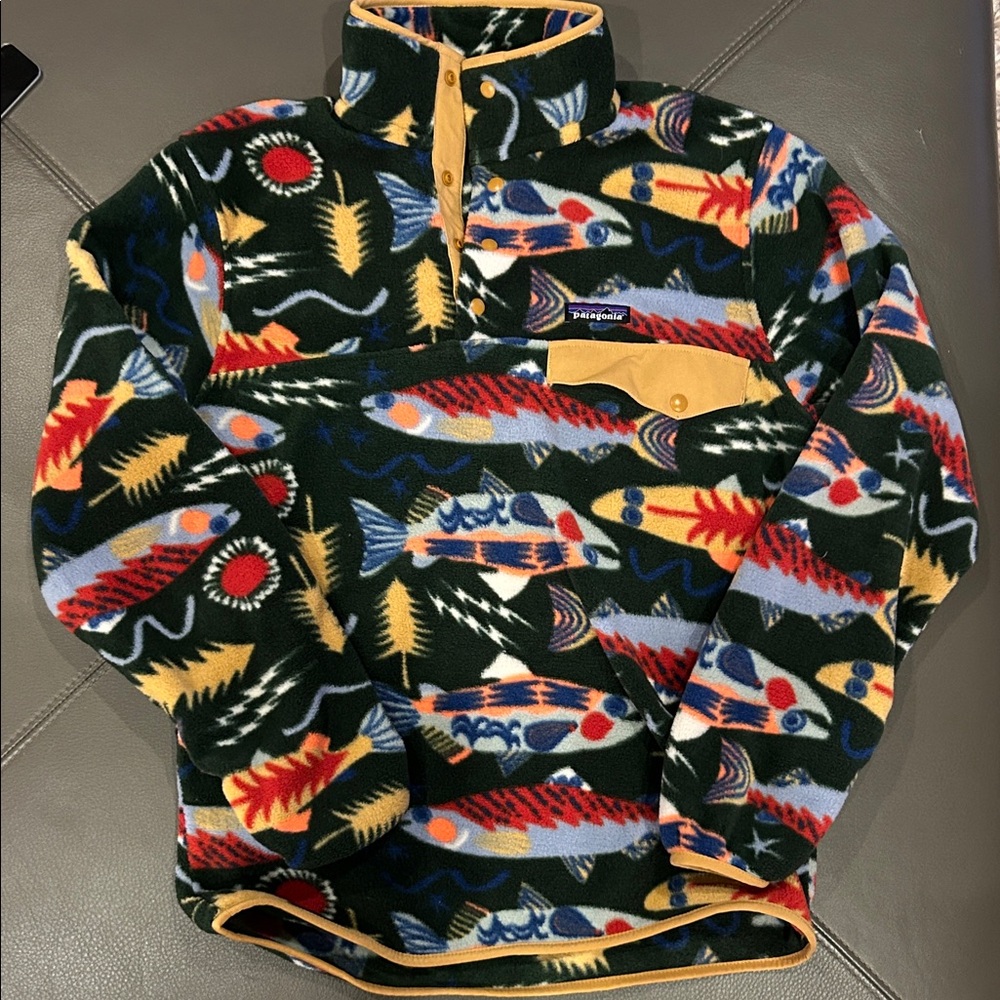 Patagonia Synchilla Multicolor Fish Patterned Fleece Pullover NWOT - size Small